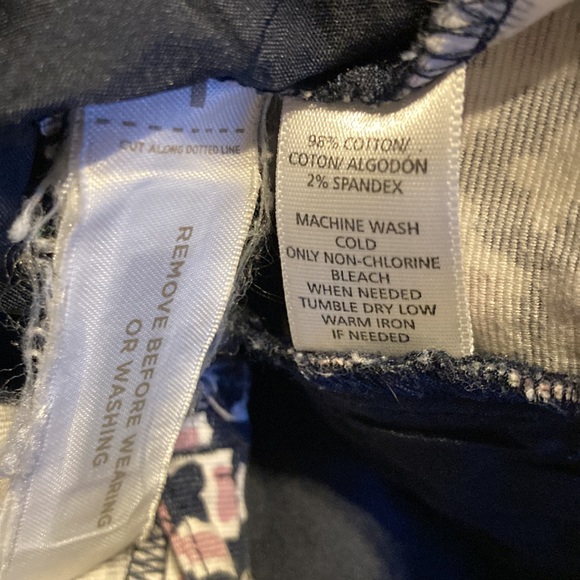 ❤️🔥5/20$ 5$💜THE LOFT💫 Women’s Navy/Purple Printed Short Shorts - Picture 11 of 11